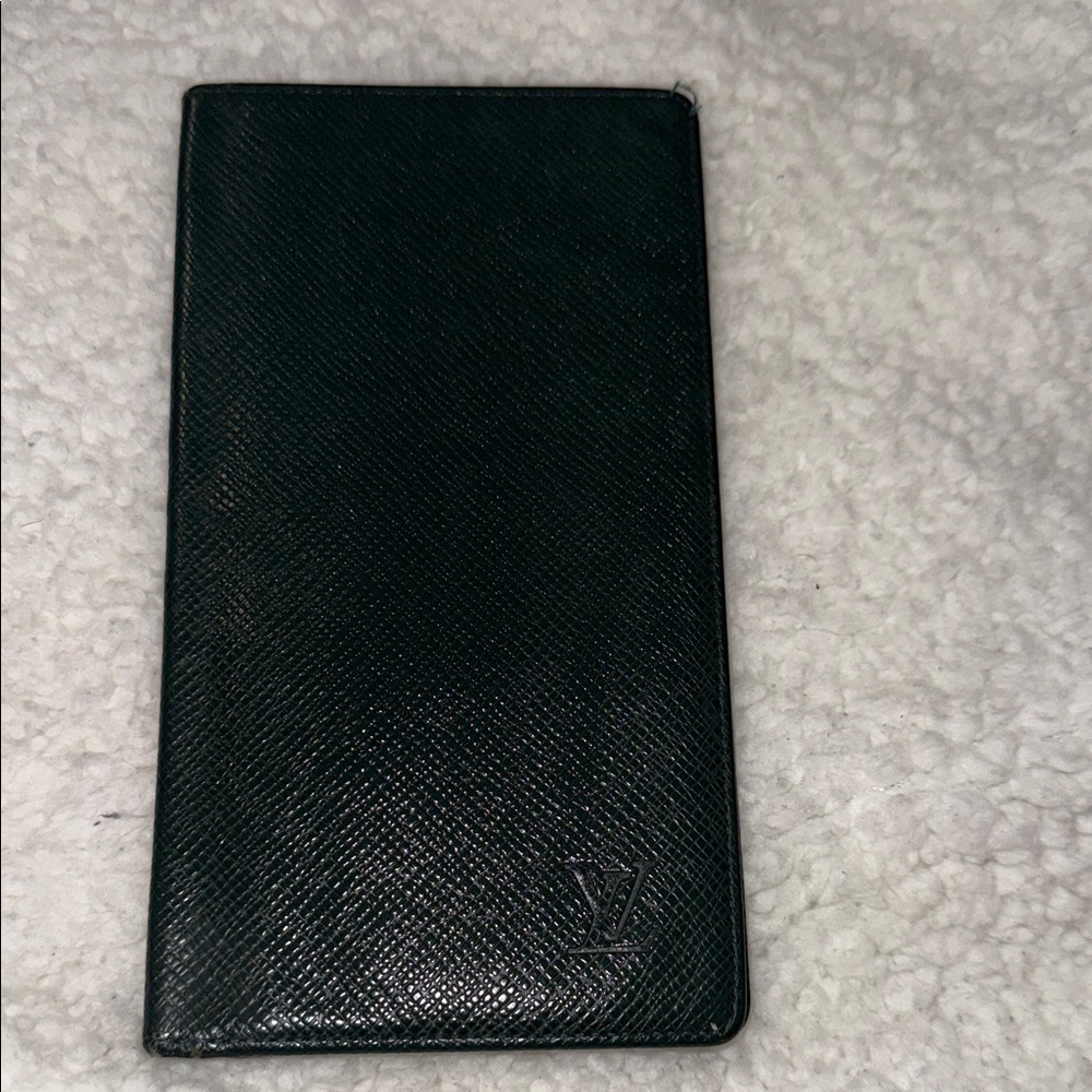 Louis Vuitton Taiga Leather Pocket Organizer – Green